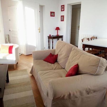 Le Nid De L'Ile Apartment Шинон Екстериор снимка