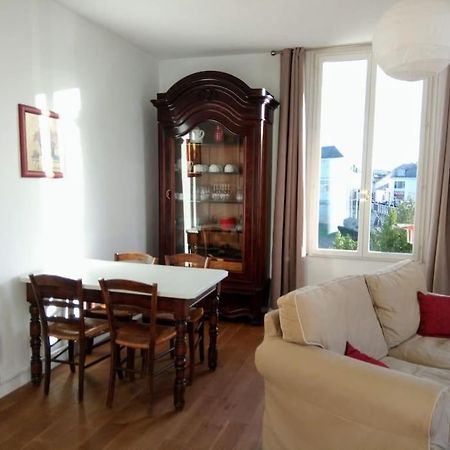 Le Nid De L'Ile Apartment Шинон Екстериор снимка
